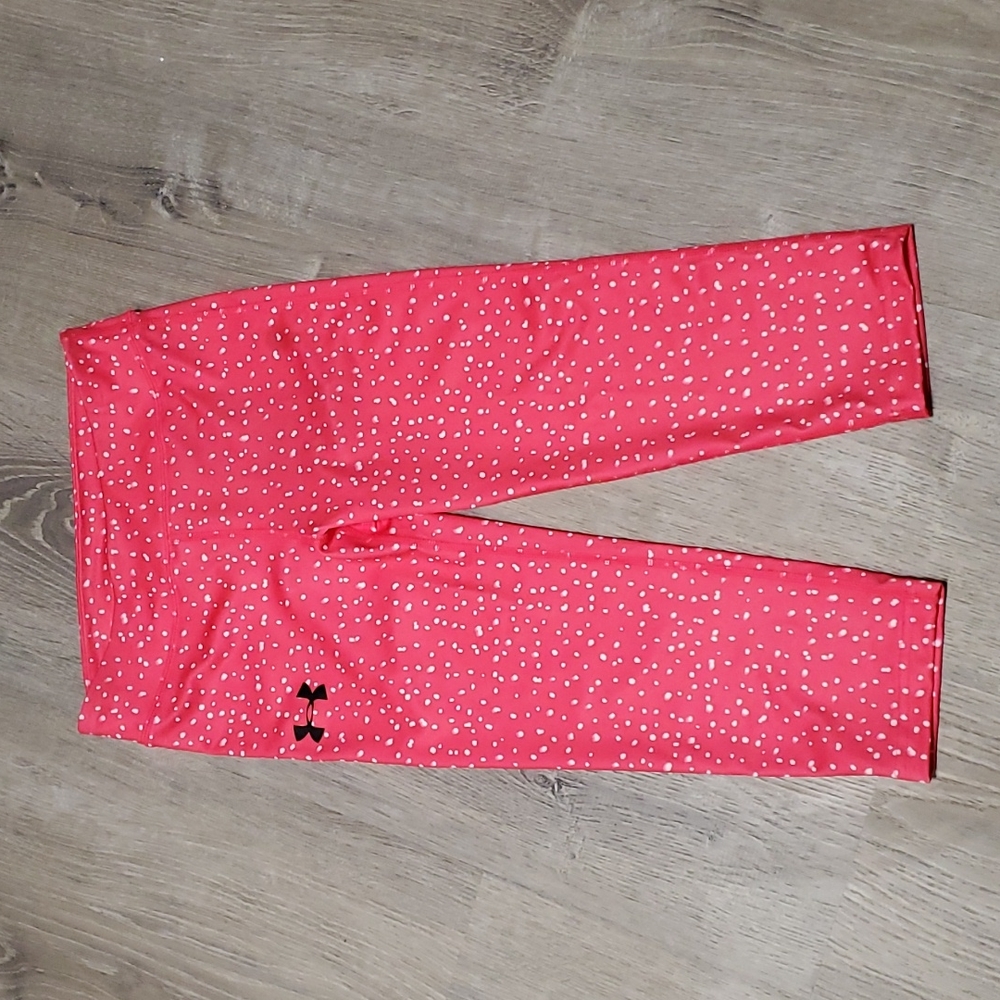 Under Armour Athletic polka dots pink girl capris polyester blend size YMD/M New